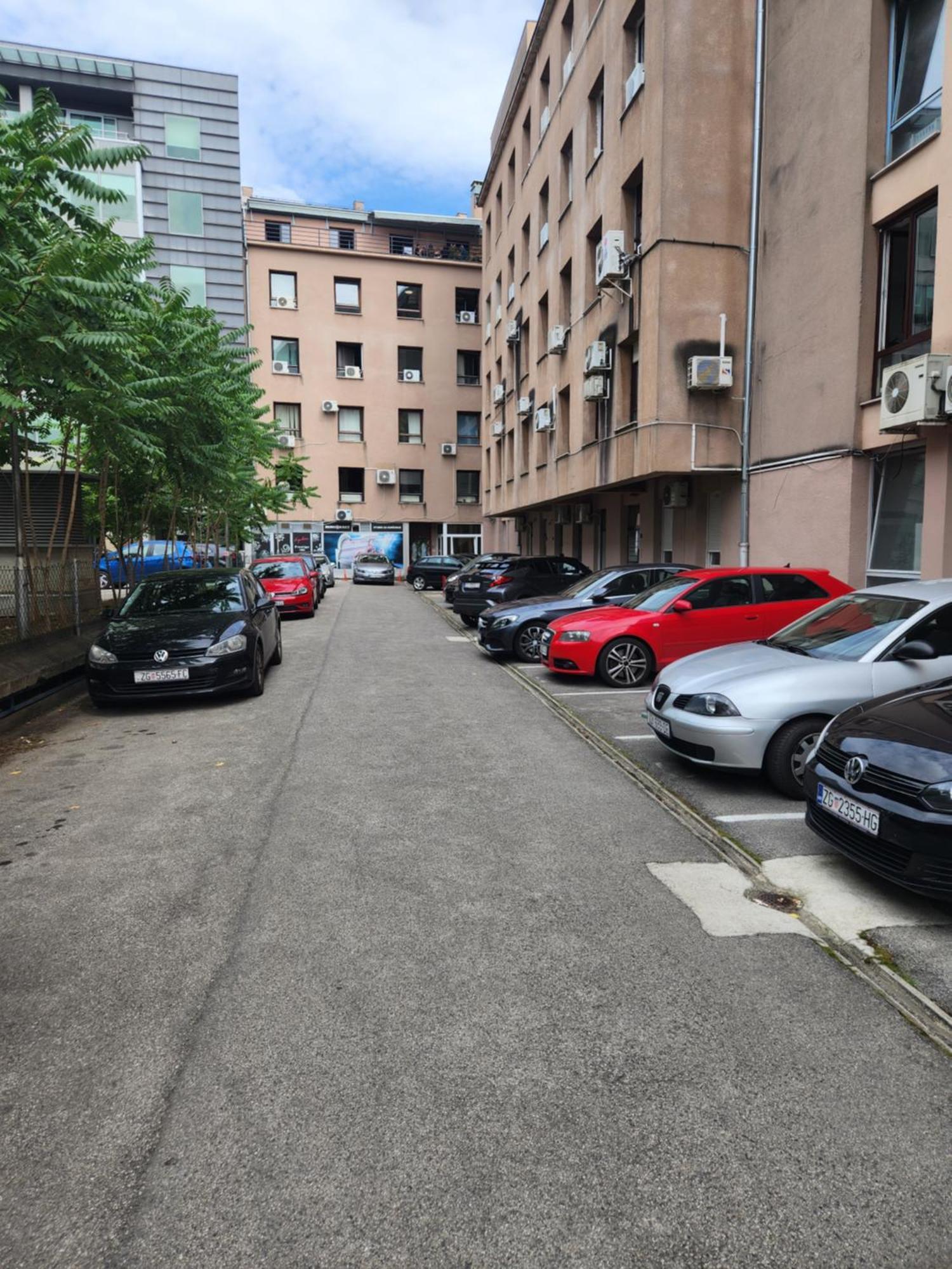 Apartman Zagreb Cca 42M2 With Free Parking المظهر الخارجي الصورة